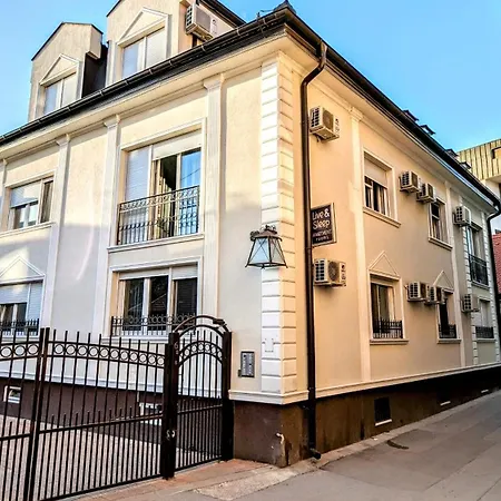 Blue Lagoon 150m-2 Minuta Hoda Od Centra, Mogucnost Za Parking-apartmani-nsmilos Novi Sad