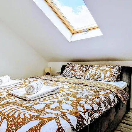 Blue Lagoon 150m-2 Minuta Hoda Od Centra, Mogucnost Za Parking-apartmani-nsmilos * Novi Sad